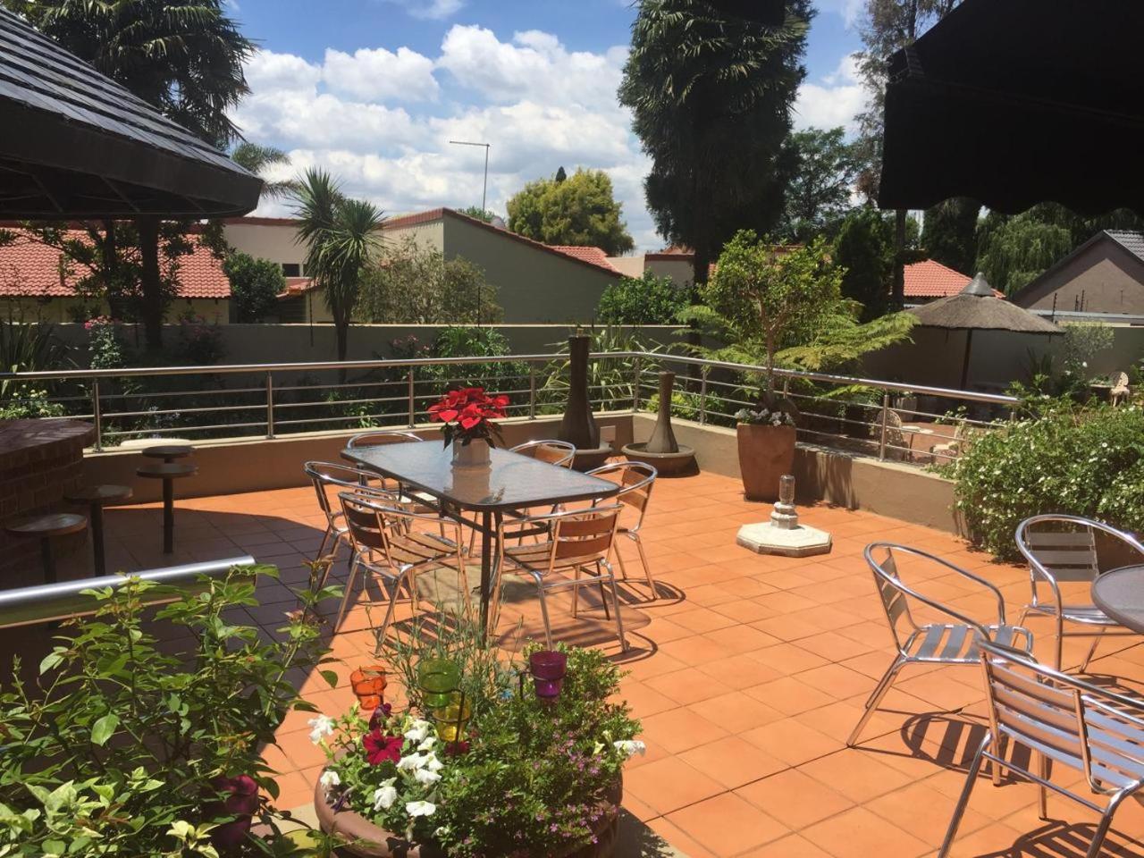 125 On Van Buuren Road Guest House Johannesburg Exterior photo